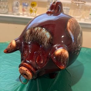 Vintage brown piggy bank hull USA